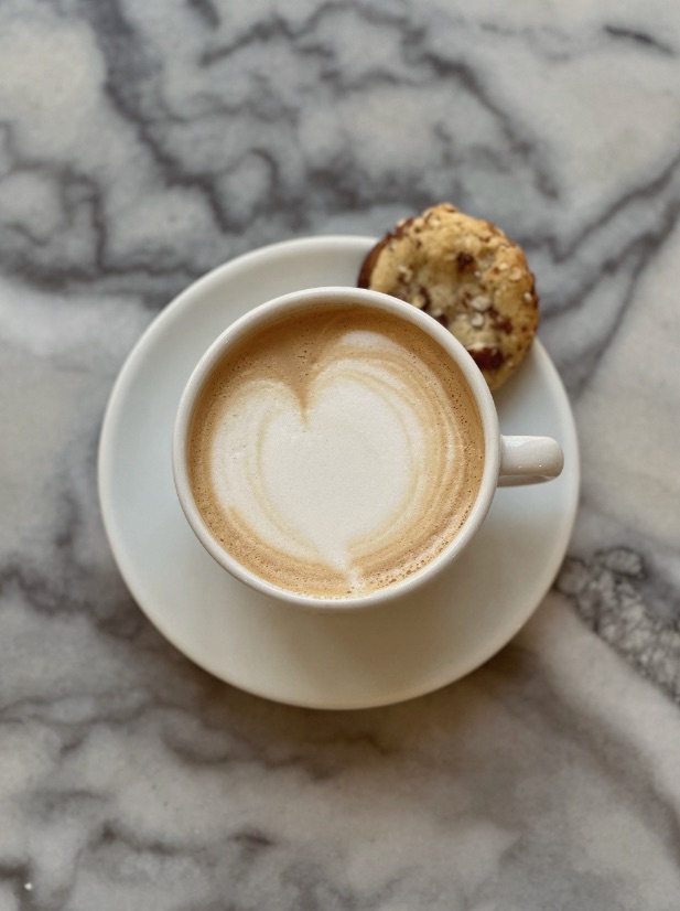 Latte et cookie